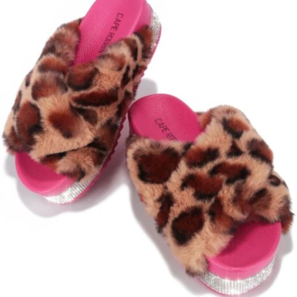 CAPE ROBBIN PLUSH FLATFORM SLIDE ON SANDALS